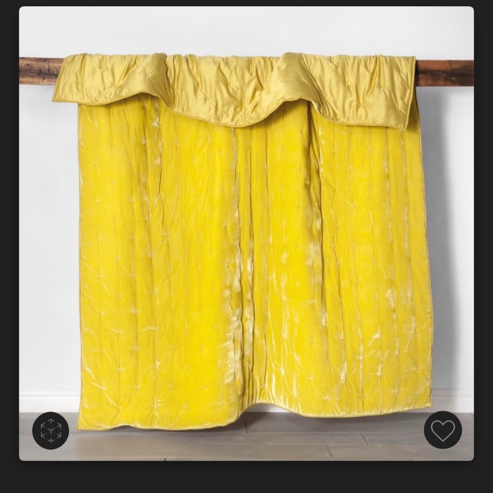 NEW Crushed velvet  queen comforter